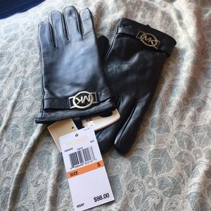 Michael Kors gloves